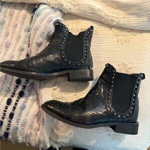 Vince Camuto
Frencel Studded Chelsea Boot